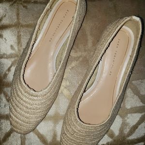 Women flats